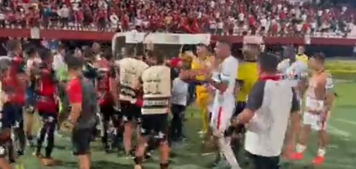 [Video] Partido de la B colombiana terminó en pelea