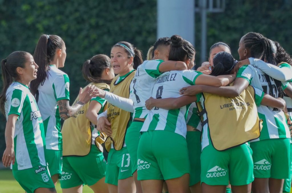 nacional femenio u de chile