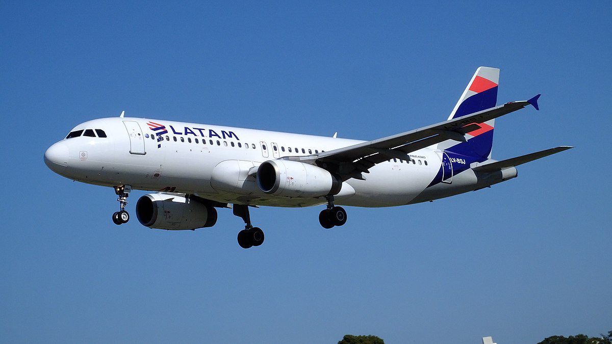 Latam inauguró nueva ruta directa Medellín - Miami