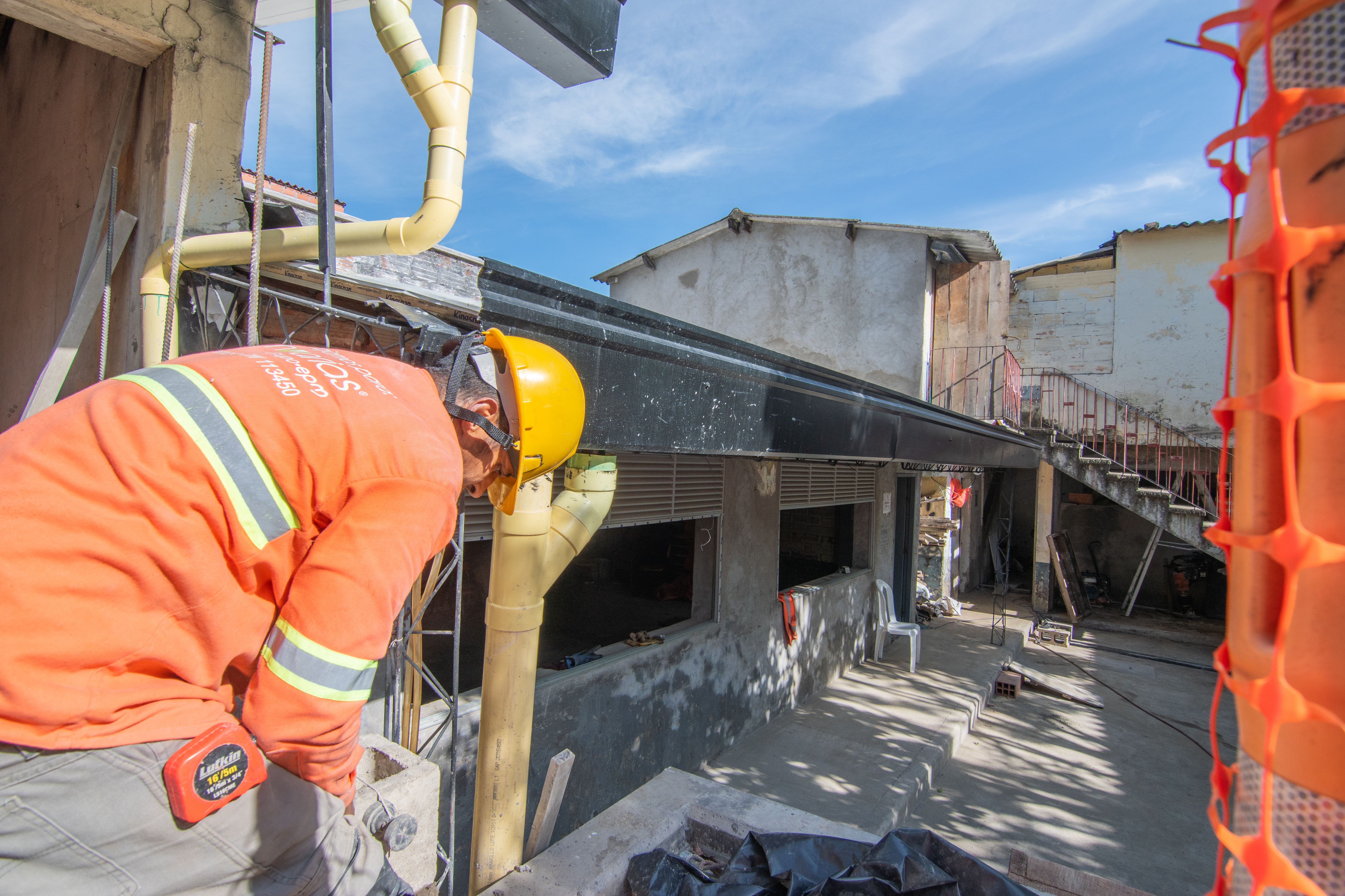 Obras de renovación de la sección escuela Conrado González superaron el 50 %