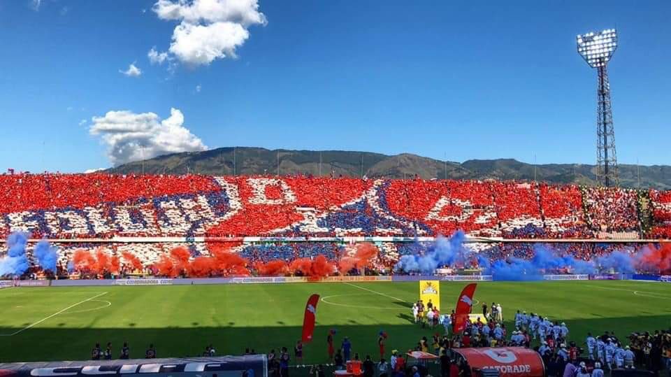 Una bruja le echó una maldición al DIM para que no saliera campeón