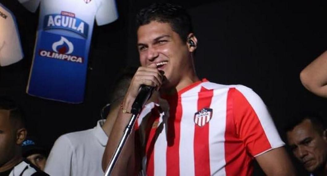 Elder Dayán Díaz, hijo de Diomedes, dedicó verso para que el Junior sea campeón