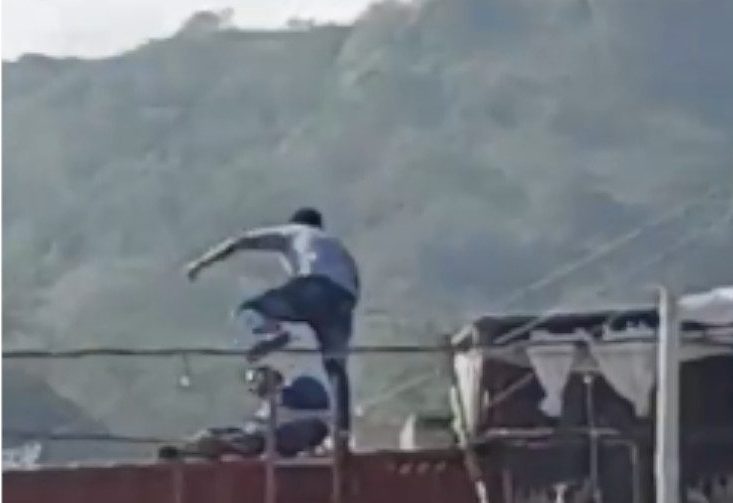 [Video] Dos hombres resultaron heridos por una descarga eléctrica en Santa Fe de Antioquia