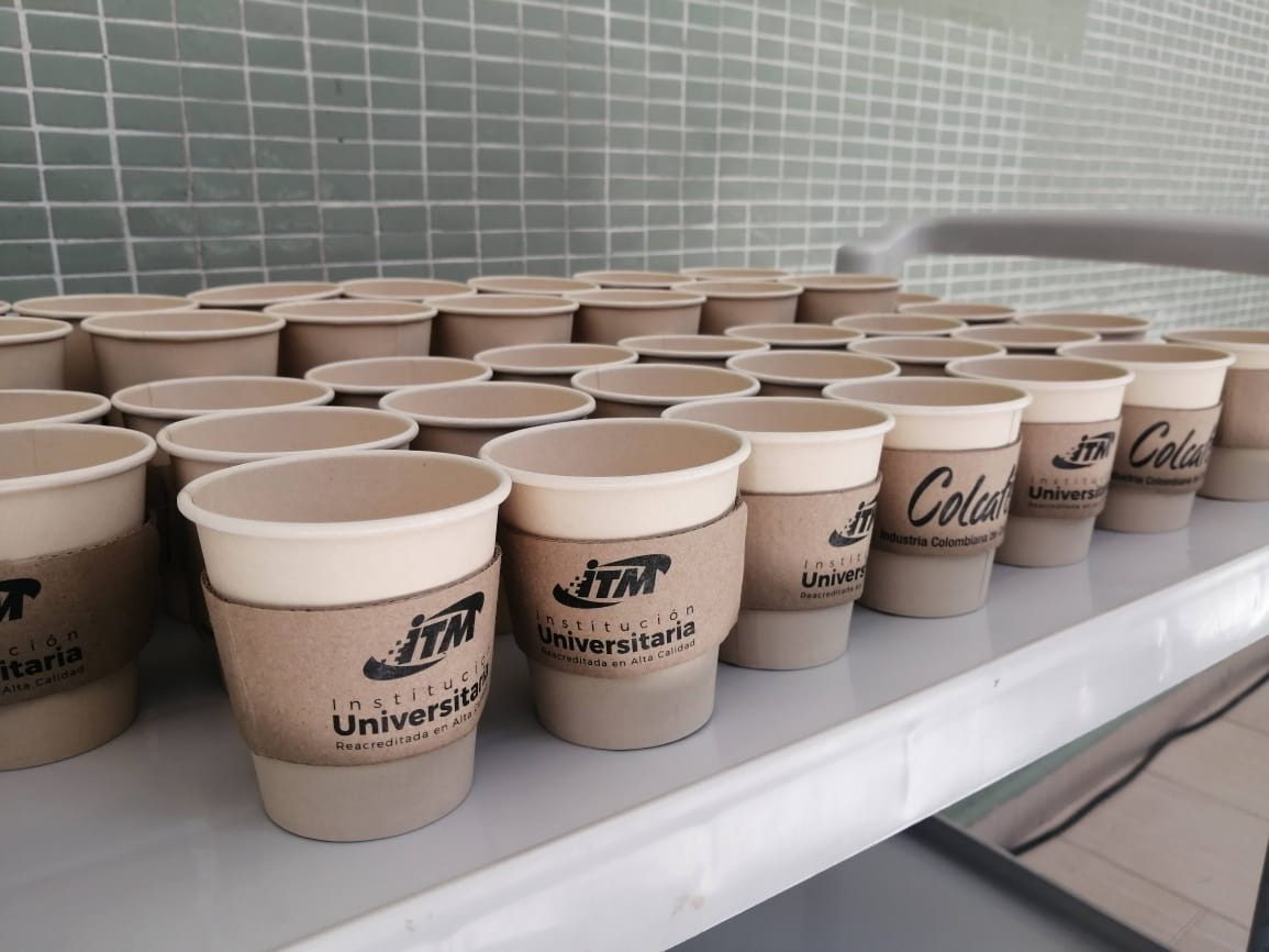 ITM y Colcafé innovan en el mercado estadounidense con vaso biodegradable hecho de cascarilla de café