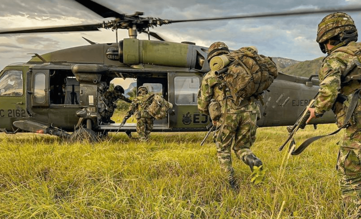 Grave accidente de helicóptero del Ejército en el sur de Bolívar deja 9 militares muertos