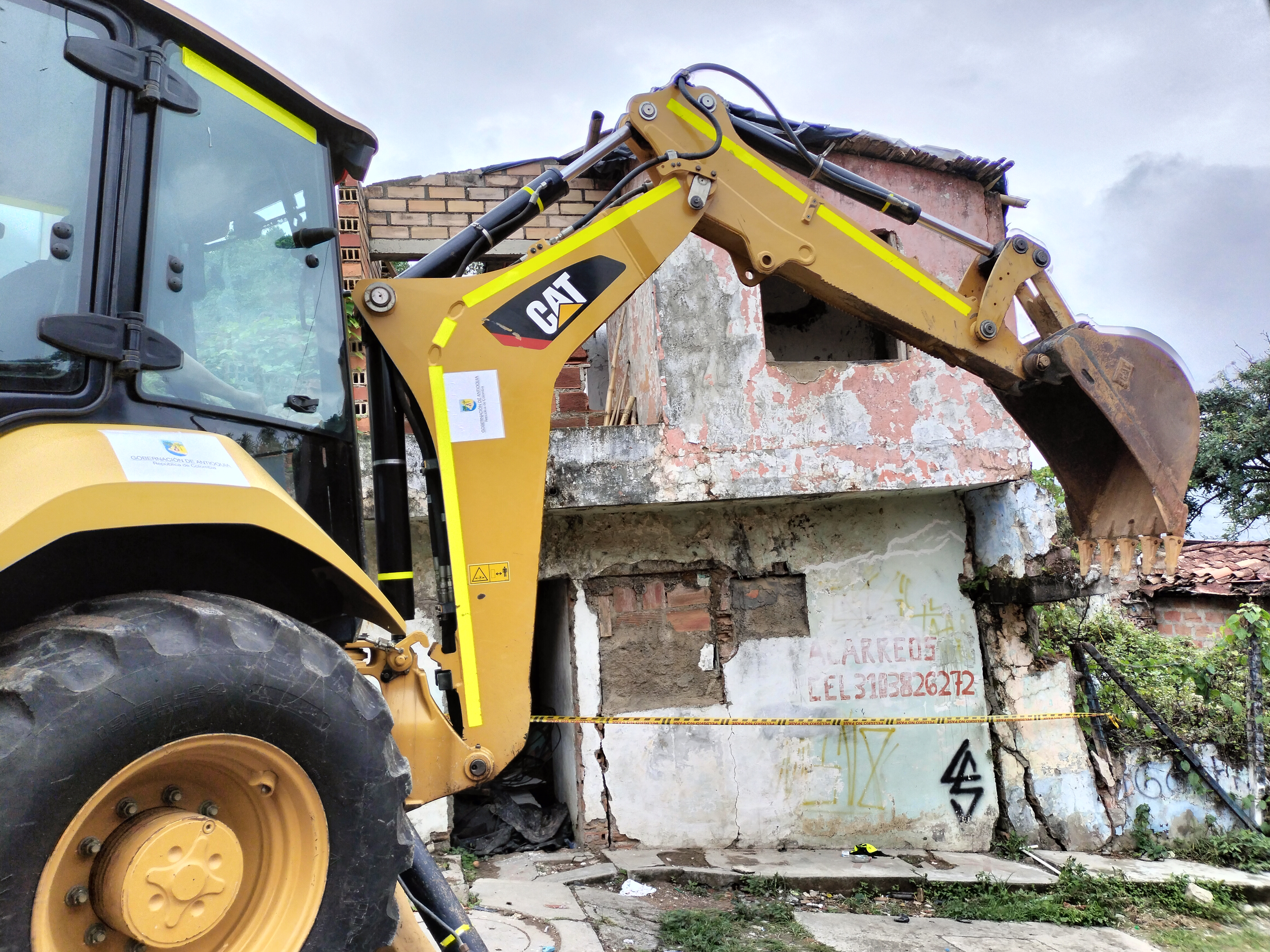 En el llamado “bronx de Amagá” demolieron 18 casas de vicio