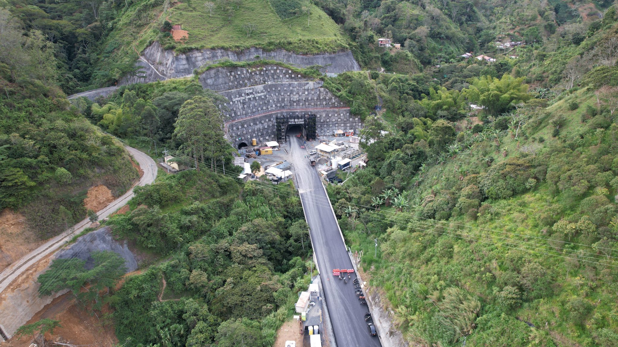 Para terminar el Túnel del Toyo, Gobierno nacional aportará recursos faltantes