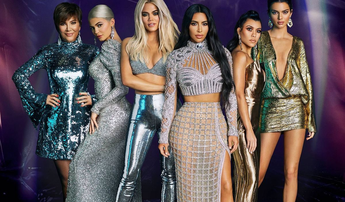 Las Kardashian sorprenden con plataforma para vender su ropa usada