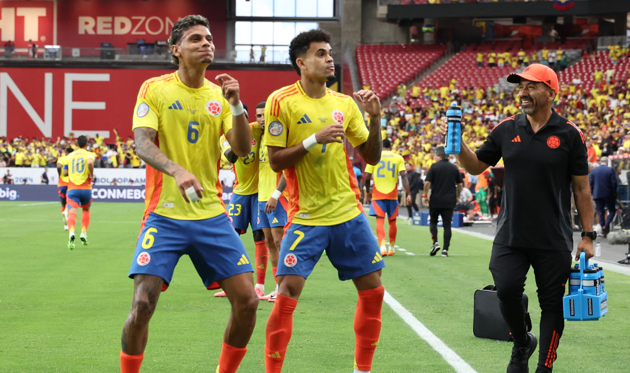 Colombia goleó y clasificó a los cuartos de final de la Copa América