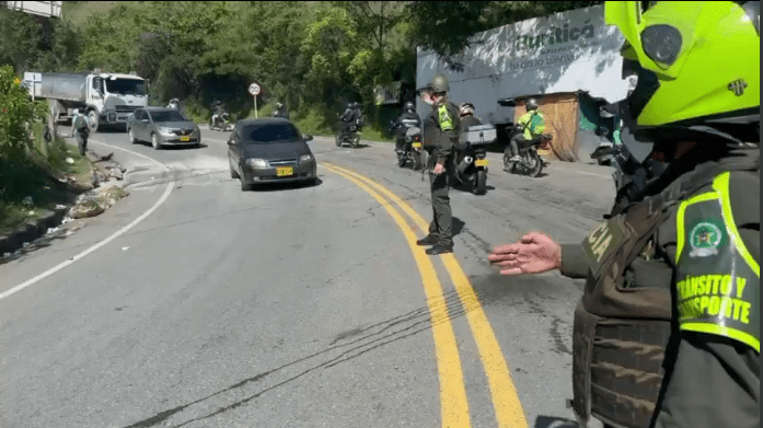 Habilitan la vía Medellín - Urabá que estuvo bloqueada por protesta de mineros