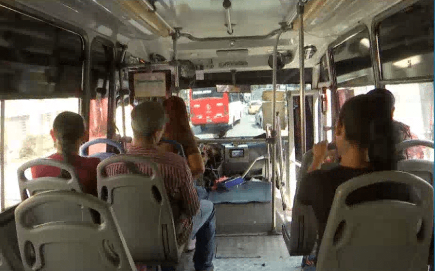 Más rutas urbanas de buses transportarán afectados por cierre de línea K de metrocable