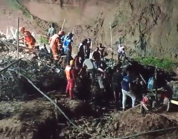 Dos niños fallecieron en una mina de oro por deslizamiento de tierra
