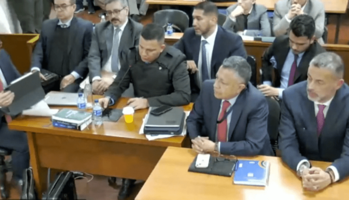 Olmedo López y Sneyder Pinilla fueron imputados por cinco delitos: no aceptaron cargos