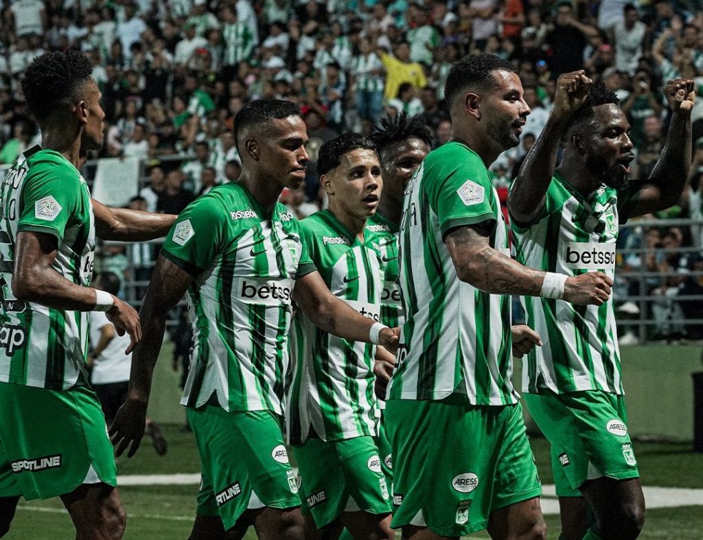 Nacional venció 2-0 a Alianza F.C. e inició con pie derecho la liga