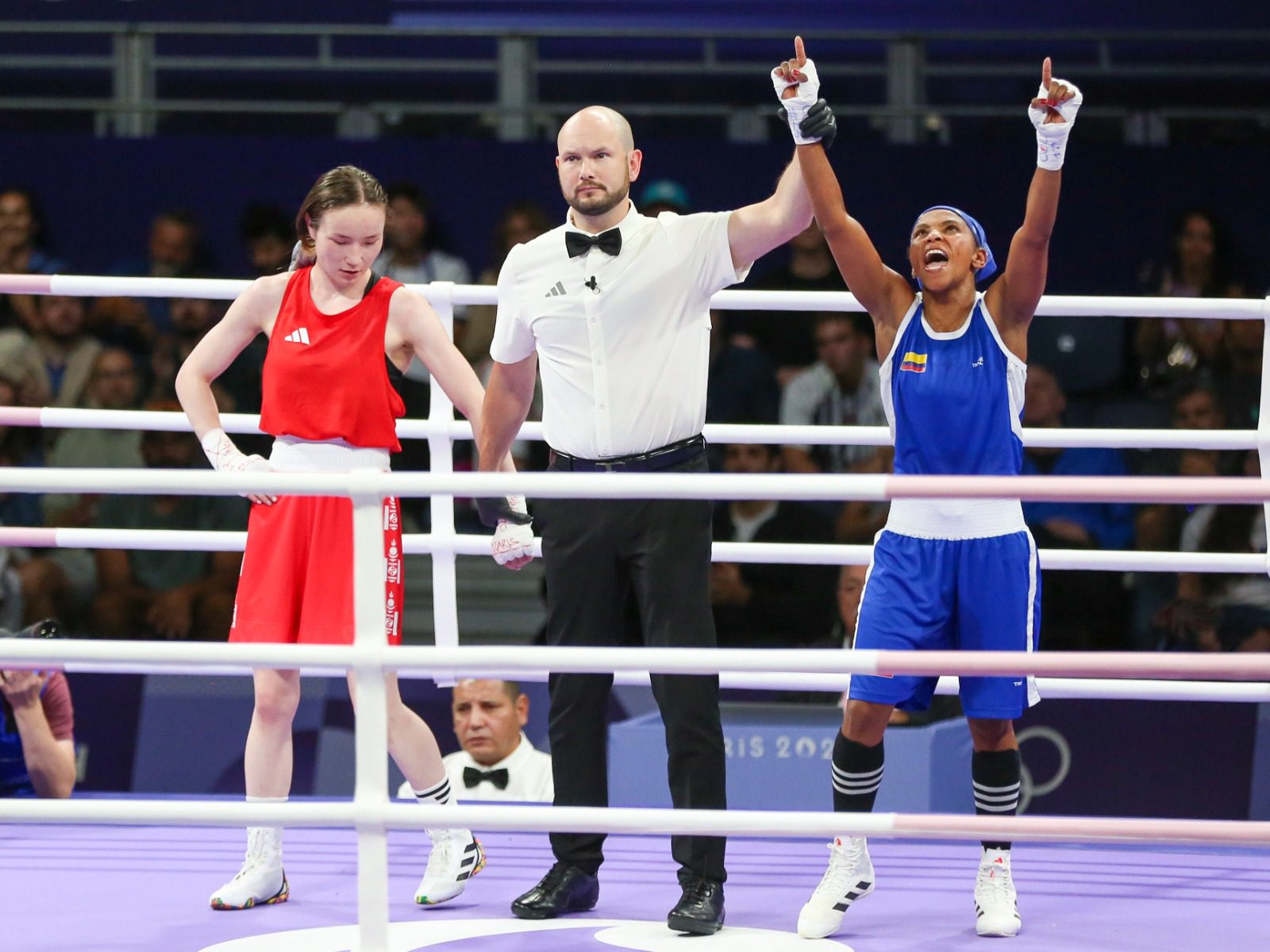 Ingrit Valencia ganó en el boxeo de París 2024 y clasificó a los octavos de final