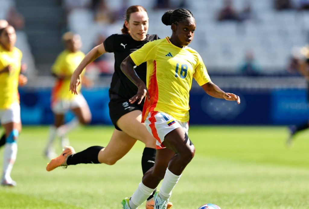 La Selección Colombia femenina se clasificó a los cuartos de final en París