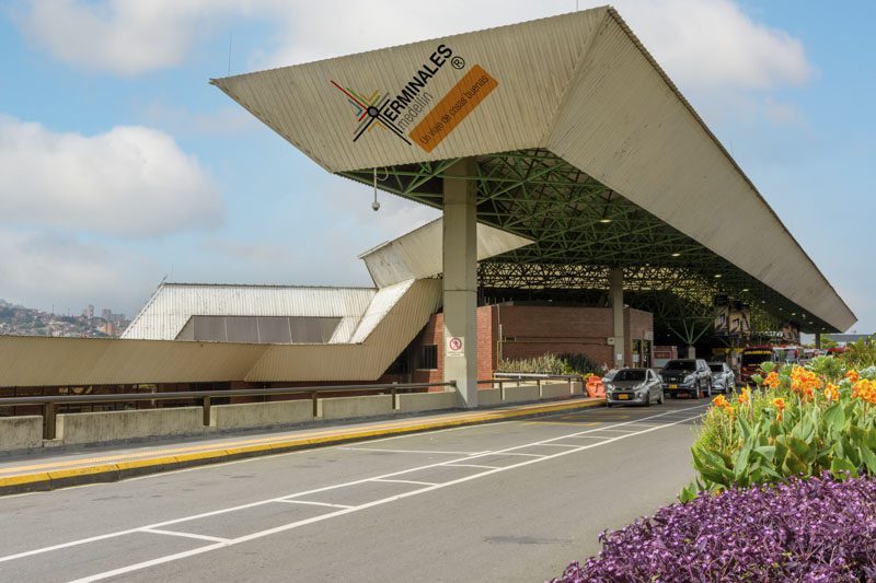 Ya hay ambiente de Feria de las Flores en las terminales de Medellín