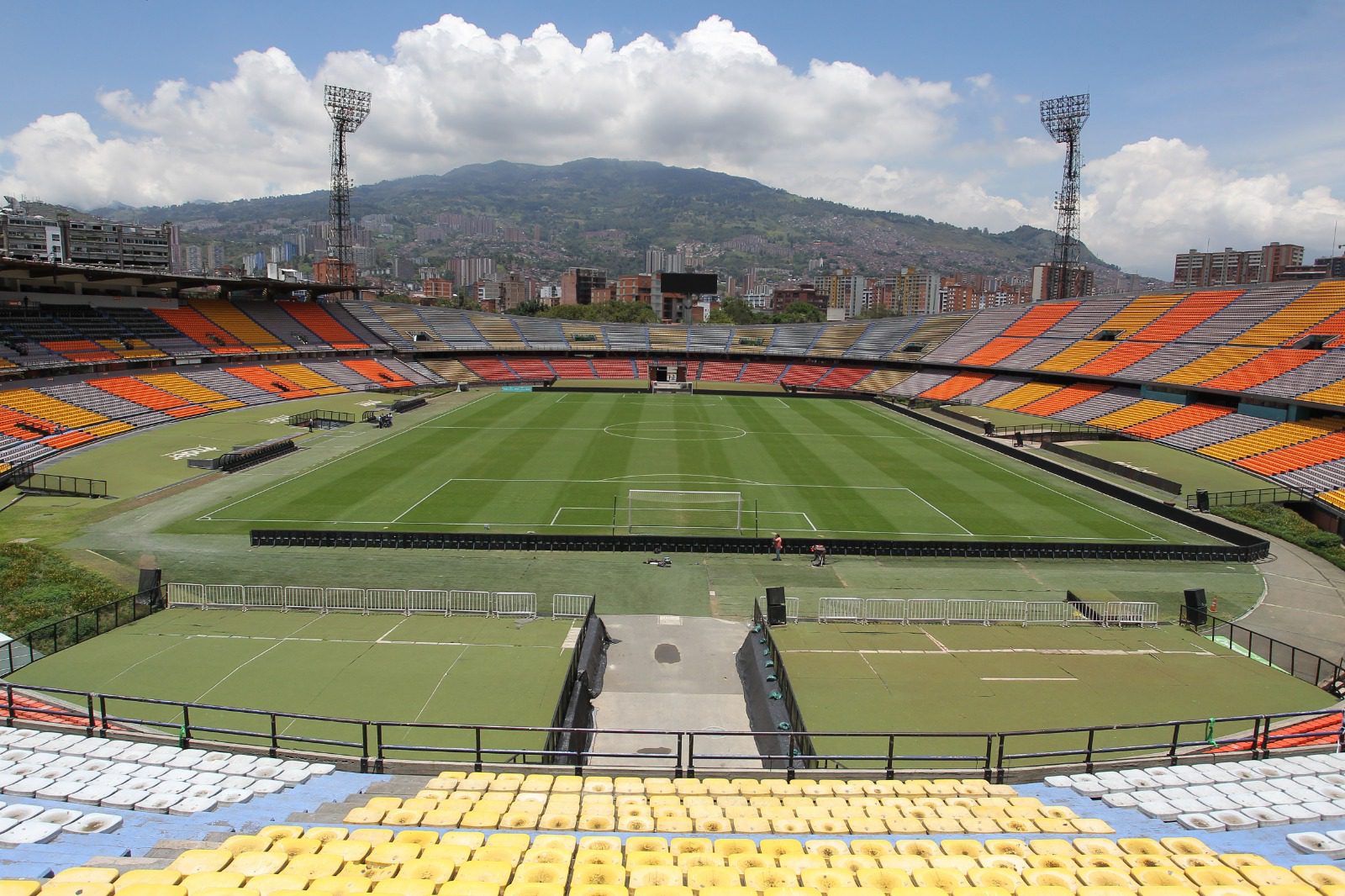 Final de la Copa América y la Euro se verán en el Atanasio Girardot