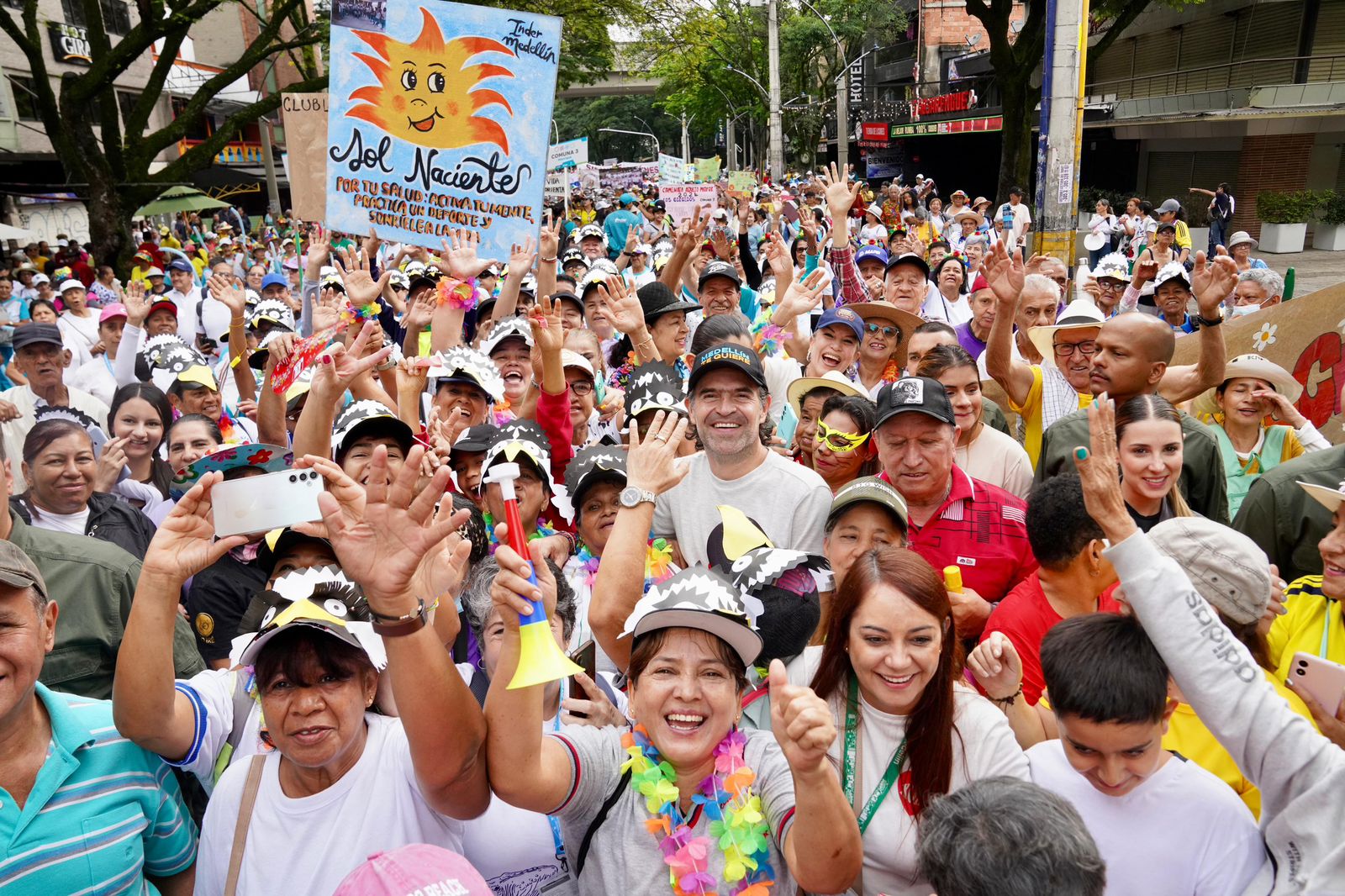 Así se vivió la marcha Pro Adulto Mayor con la participación de más de 10 mil personas