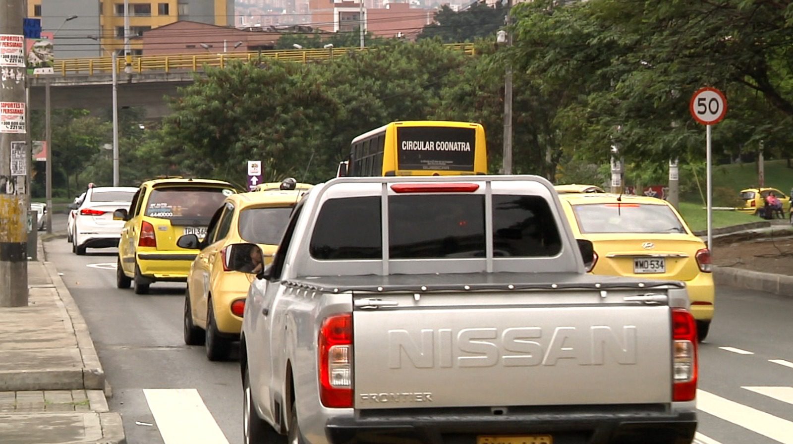 Habrá cierres viales en Medellín por Desfile de Autos Clásicos y Antiguos