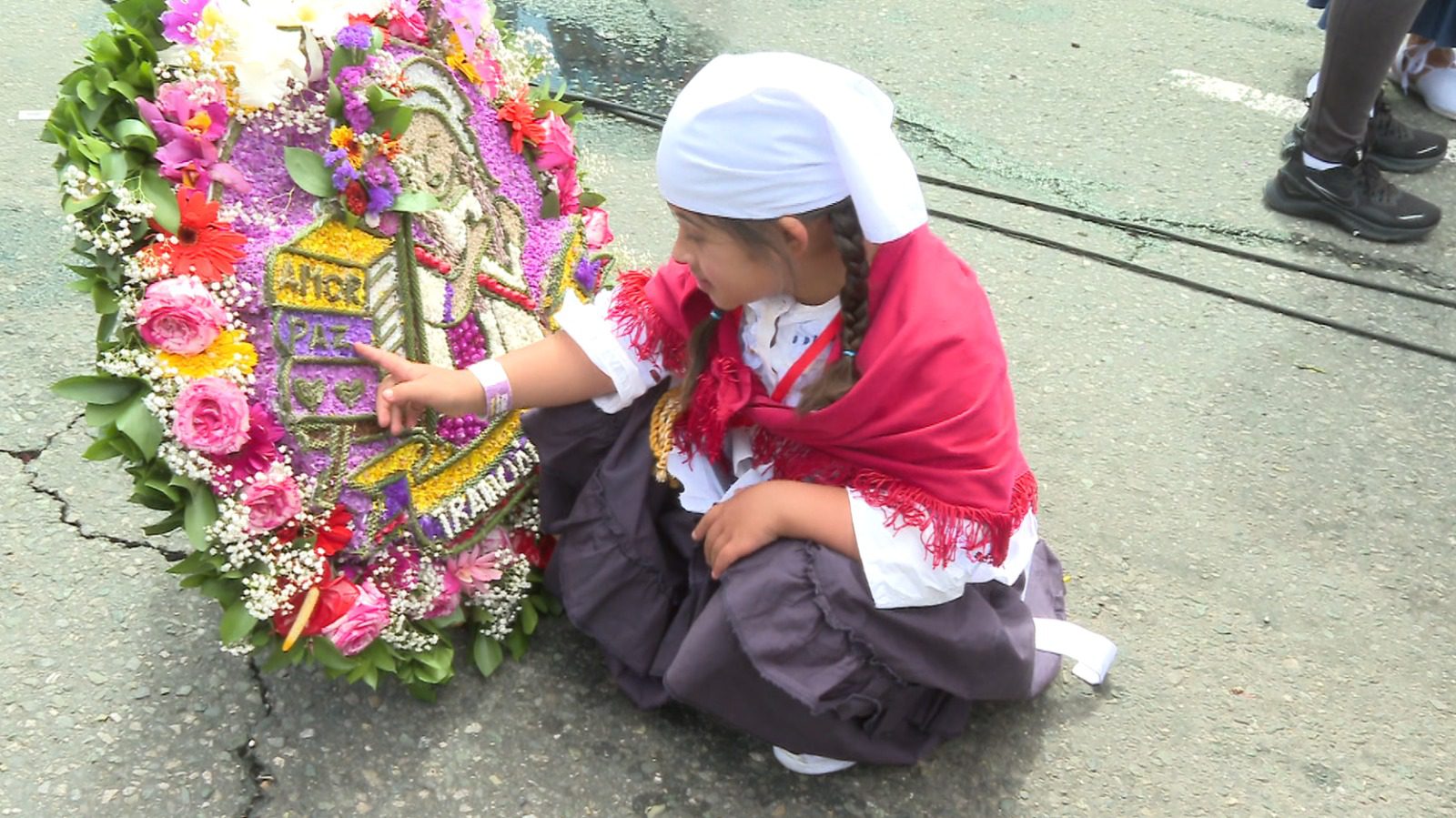 Ella es Juana, la primera silletera con síndrome de Down en participar del desfile