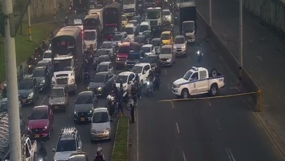 Grave accidente en la Avenida Regional deja una persona muerta