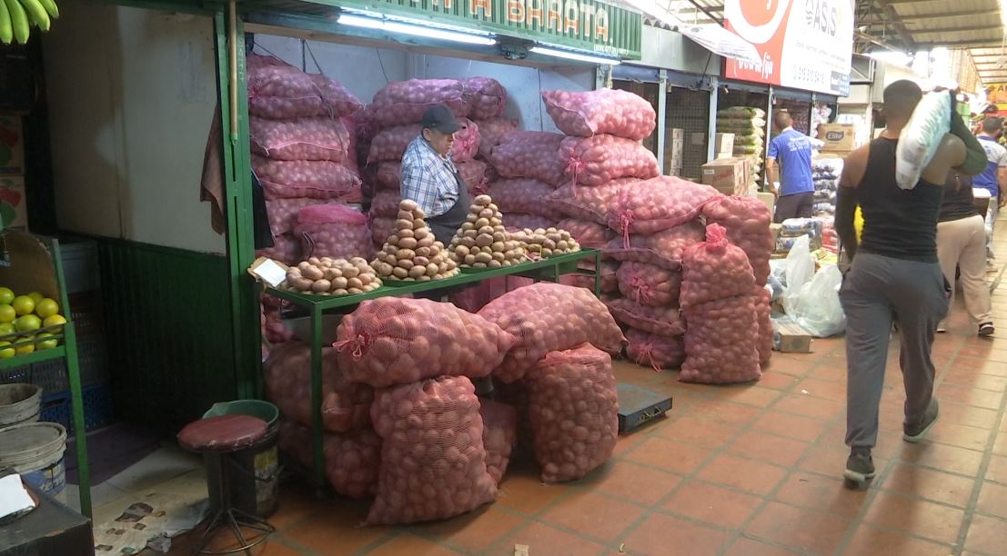 Alimentos de la canasta familiar comenzaron a incrementar hasta un 50% por el paro