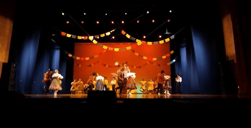 ¡33 salas de teatro en Medellín abrirán sus puertas!