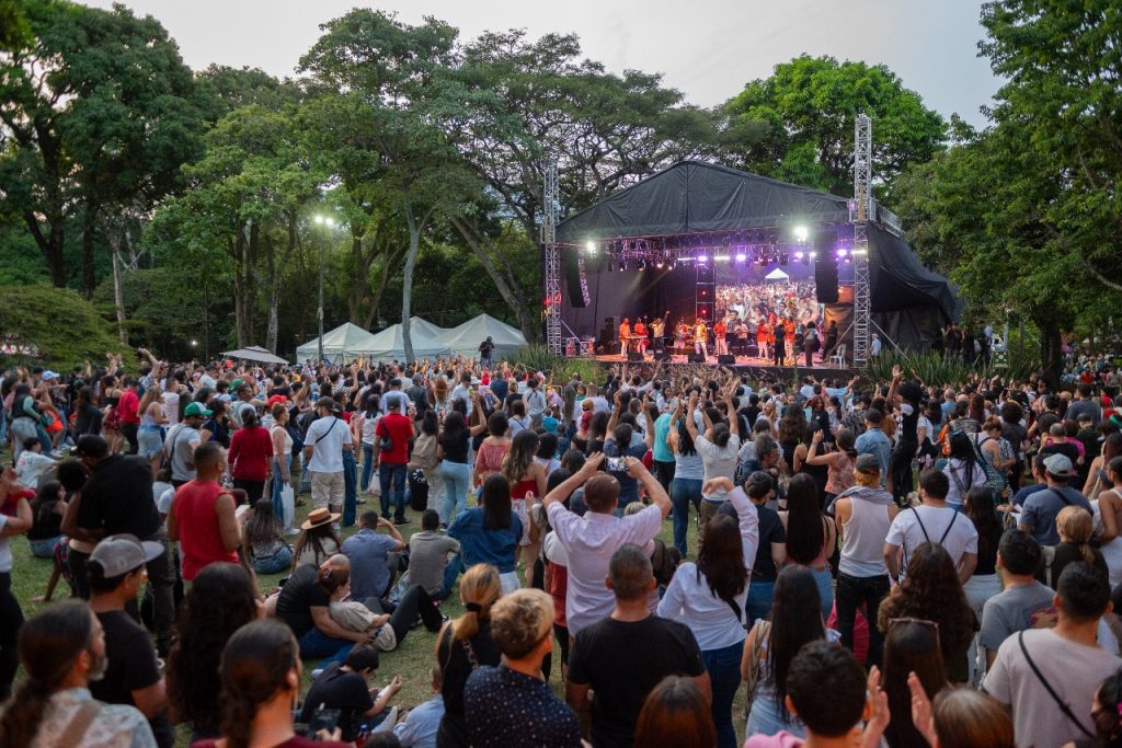 Cifras récords en ventas en la Fiesta del Libro y la Cultura 2024