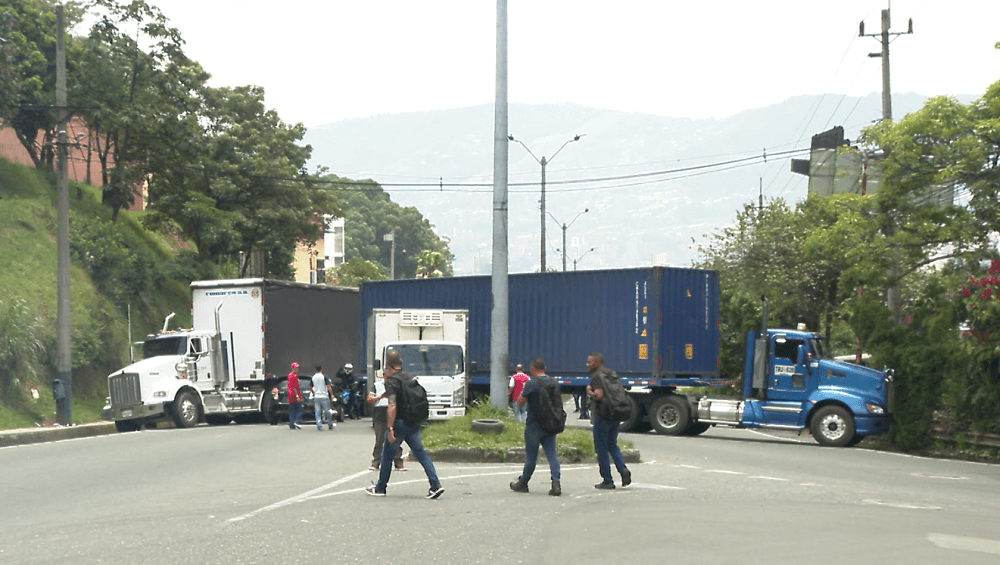 Medellín quedó bloqueada en el cuarto día del paro camionero