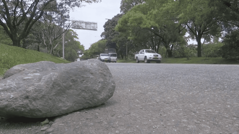 Motociclista murió tras ser atacado con una piedra en la Avenida Regional