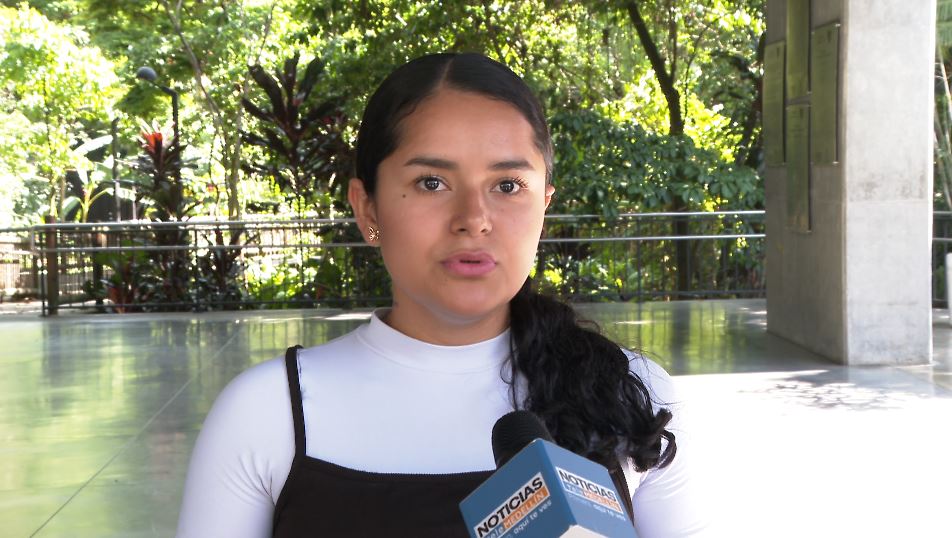 Mujer con discapacidad auditiva superó las barreras del mundo laboral