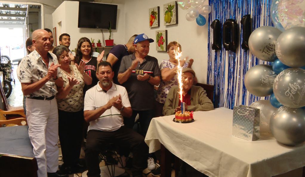 Uno de los vecinos más longevos de Medellín celebró sus 101 años de vida