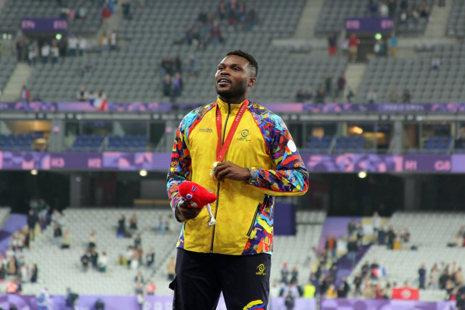 ¡Más medallas paralímpicas! En atletismo, Colombia ganó 1 de plata y 2 de bronce