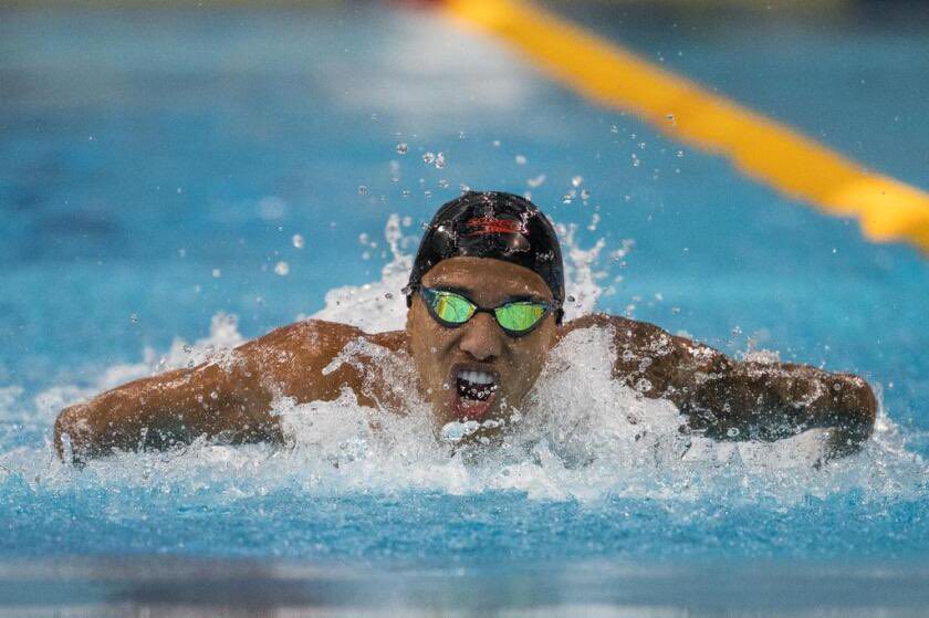 De medalla en medalla: Carlos Serrano logró la plata en natación