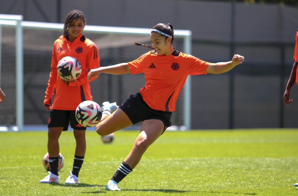 La Selección Colombia femenina sub 20 se entrenó en Envigado previo al duelo ante México