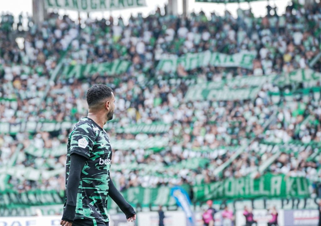 Acciones violentas siguen empañando el FPC: estos son los últimos hechos en los estadios