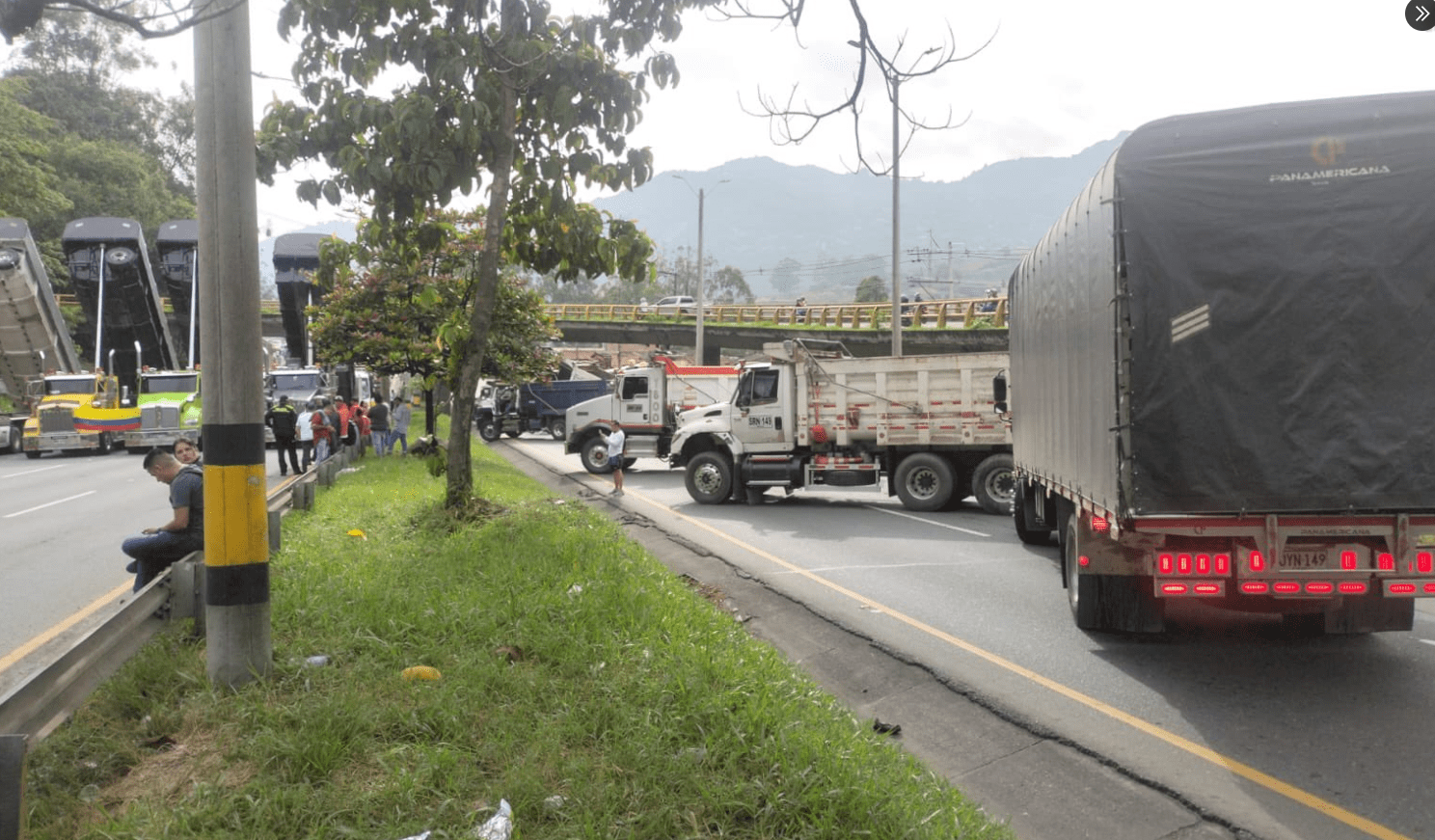 Estos son los bloqueos en Antioquia en el cuarto día del paro camionero