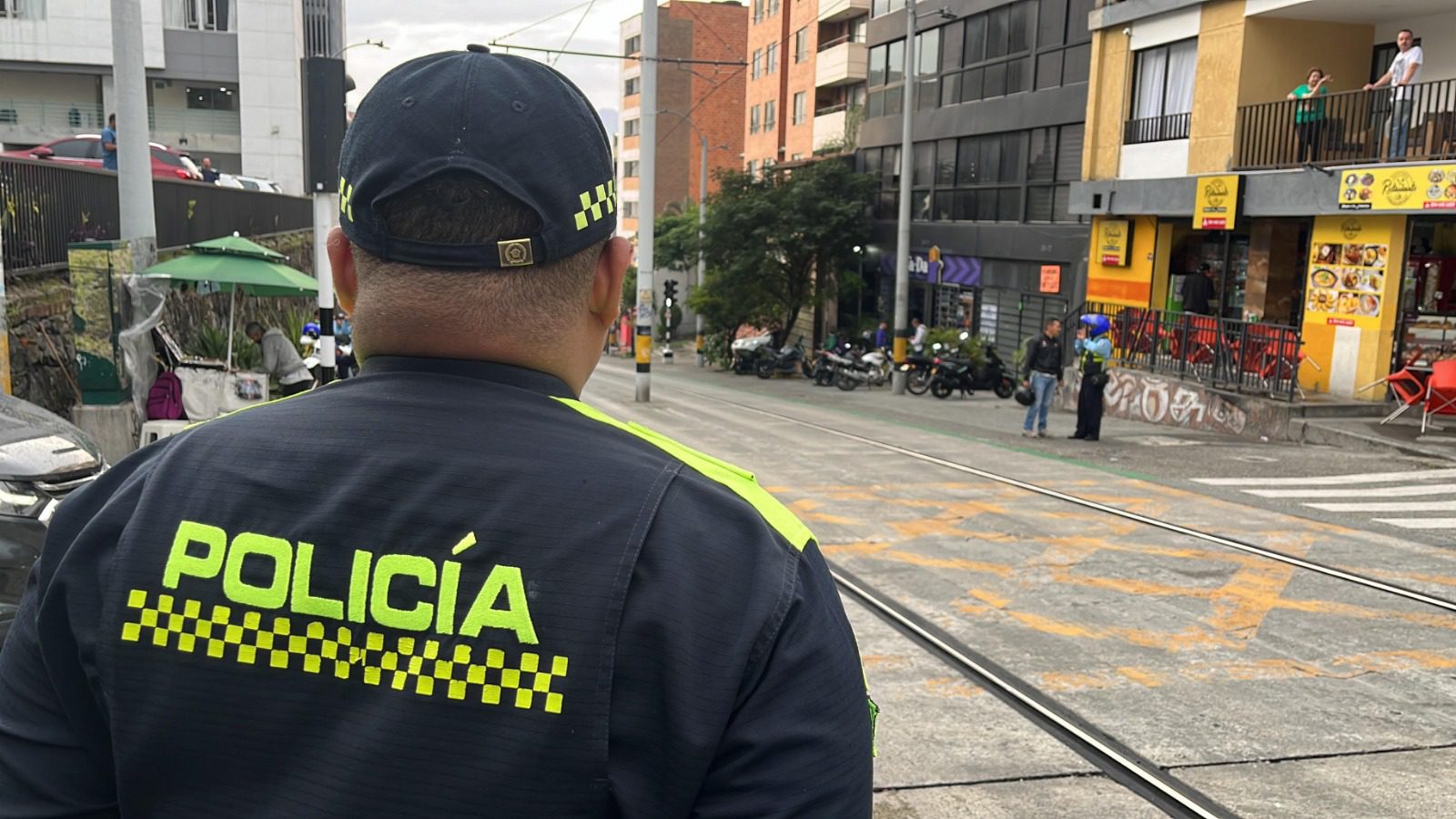 Así fue el operativo para controlar infractores que invaden carril del tranvía de Ayacucho