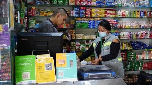 Comerciantes de la 80 son capacitados para mejorar ventas en sus negocios