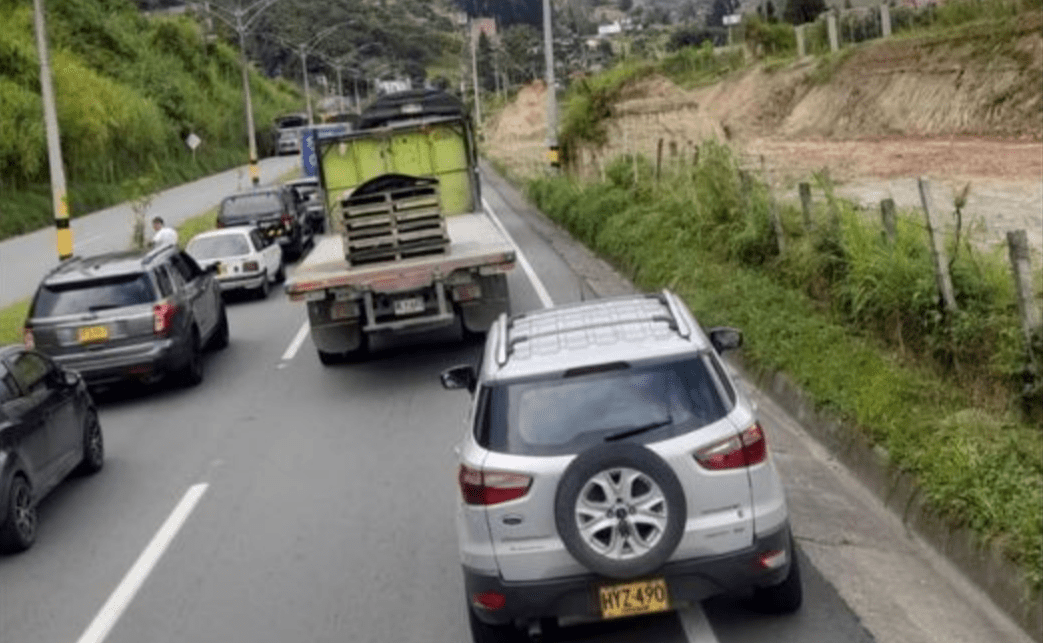 Conductor de motocarro murió en accidente en el Túnel de Occidente