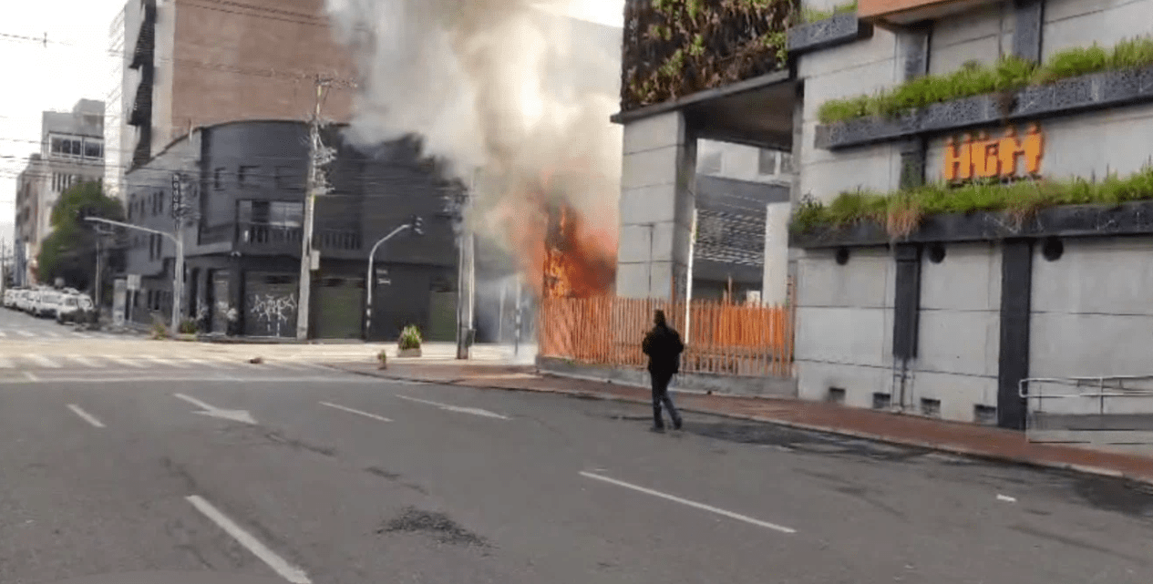 Incendio afectó parte externa del Hospital General