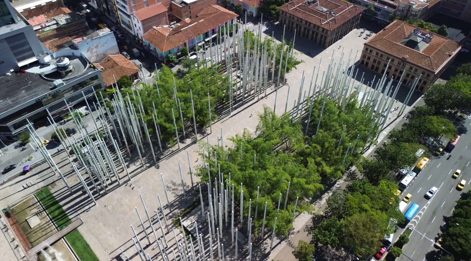 Realizan intervención integral en la avenida Oriental y Parque de las Luces