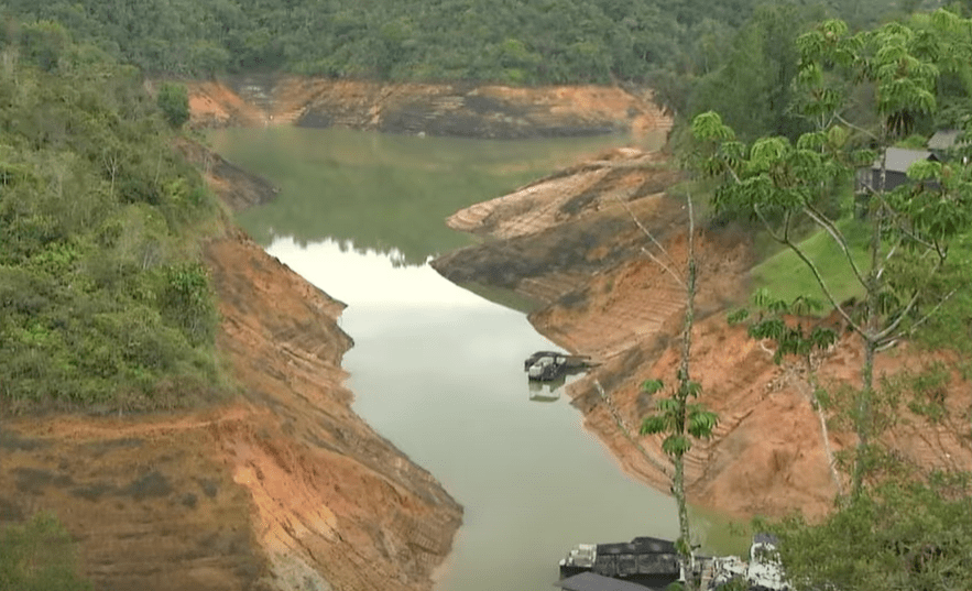 Riesgo de racionamiento no desaparece por nivel de los embalses