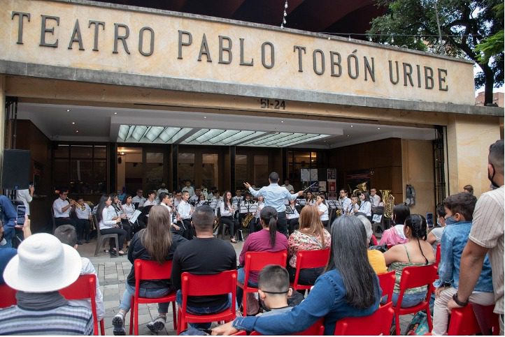 Días de Playa, Teatro Pablo Tobón Uribe.