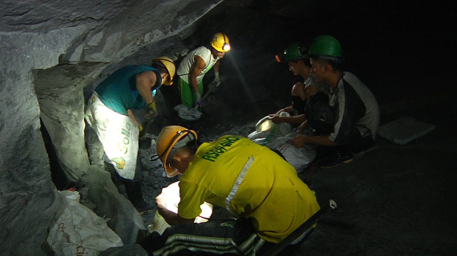 Asociaciones de pequeños mineros de Antioquia saldrán a paro este 21 de octubre