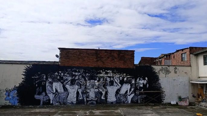 Así es el nuevo mural de la ruta del punk en Medellín