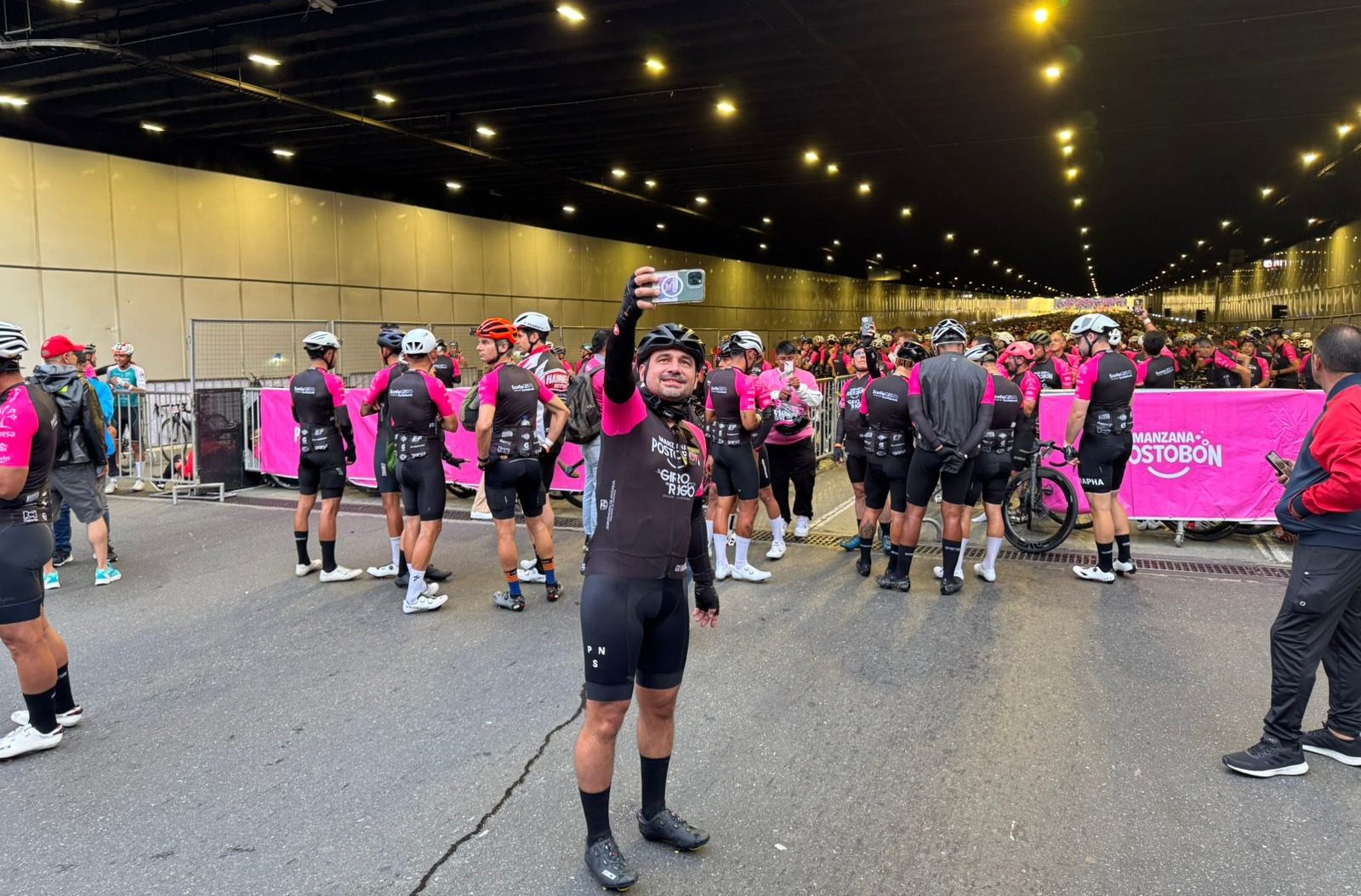 ¡Qué carrera, mijito! Así se vivió El Giro de Rigo en Medellín