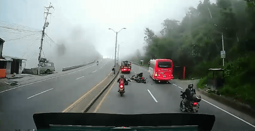 En video quedó registrado accidente múltiple en la autopista Medellín-Bogotá