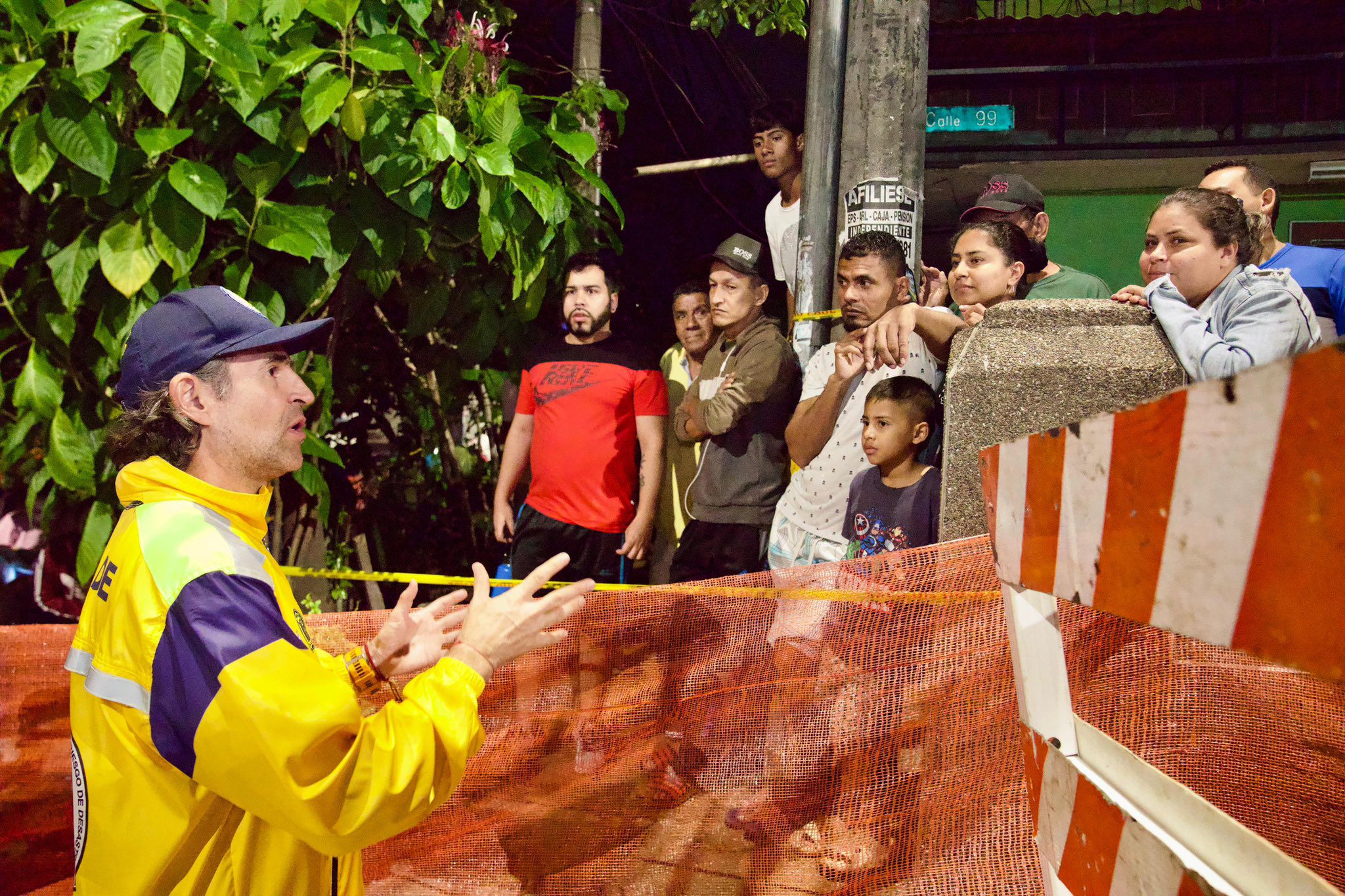 "No he recibido llamadas del Gobierno nacional tras la emergencia en Santa Cruz": alcalde Medellín